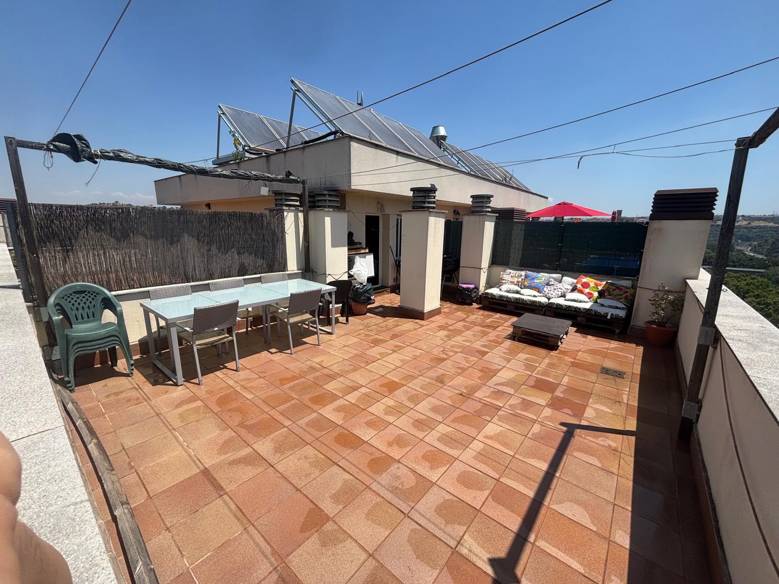 Terraza antes de aplicar una propuesta de diseño de interiores